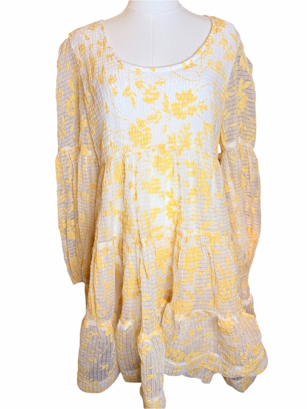 En Saison Yellow Floral Textured Mini Dress Puff Sleeve Medium ⚠️ Flawed Lining